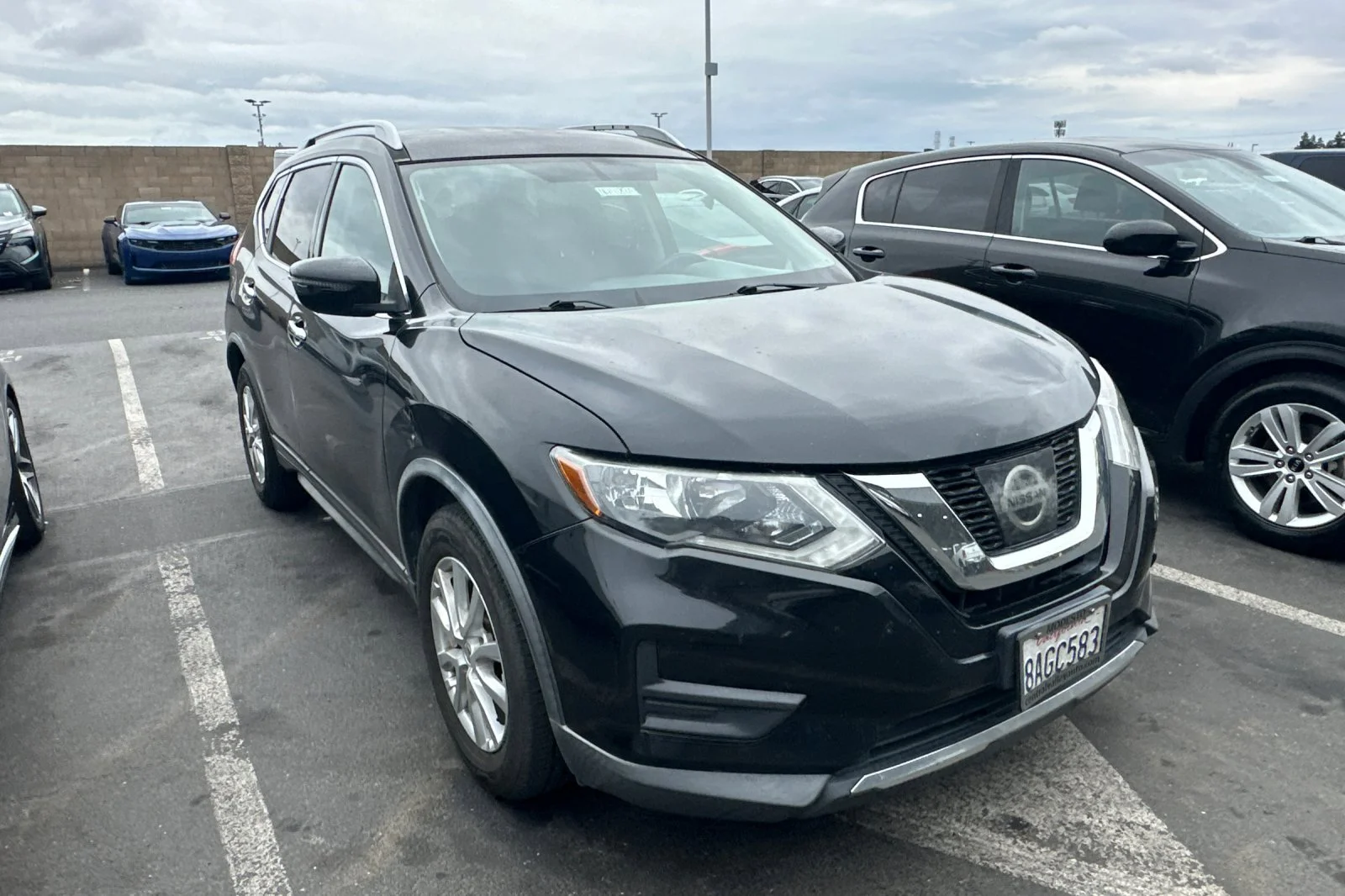 Used 2017 Nissan Rogue SV with VIN KNMAT2MT4HP618730 for sale in Modesto, CA