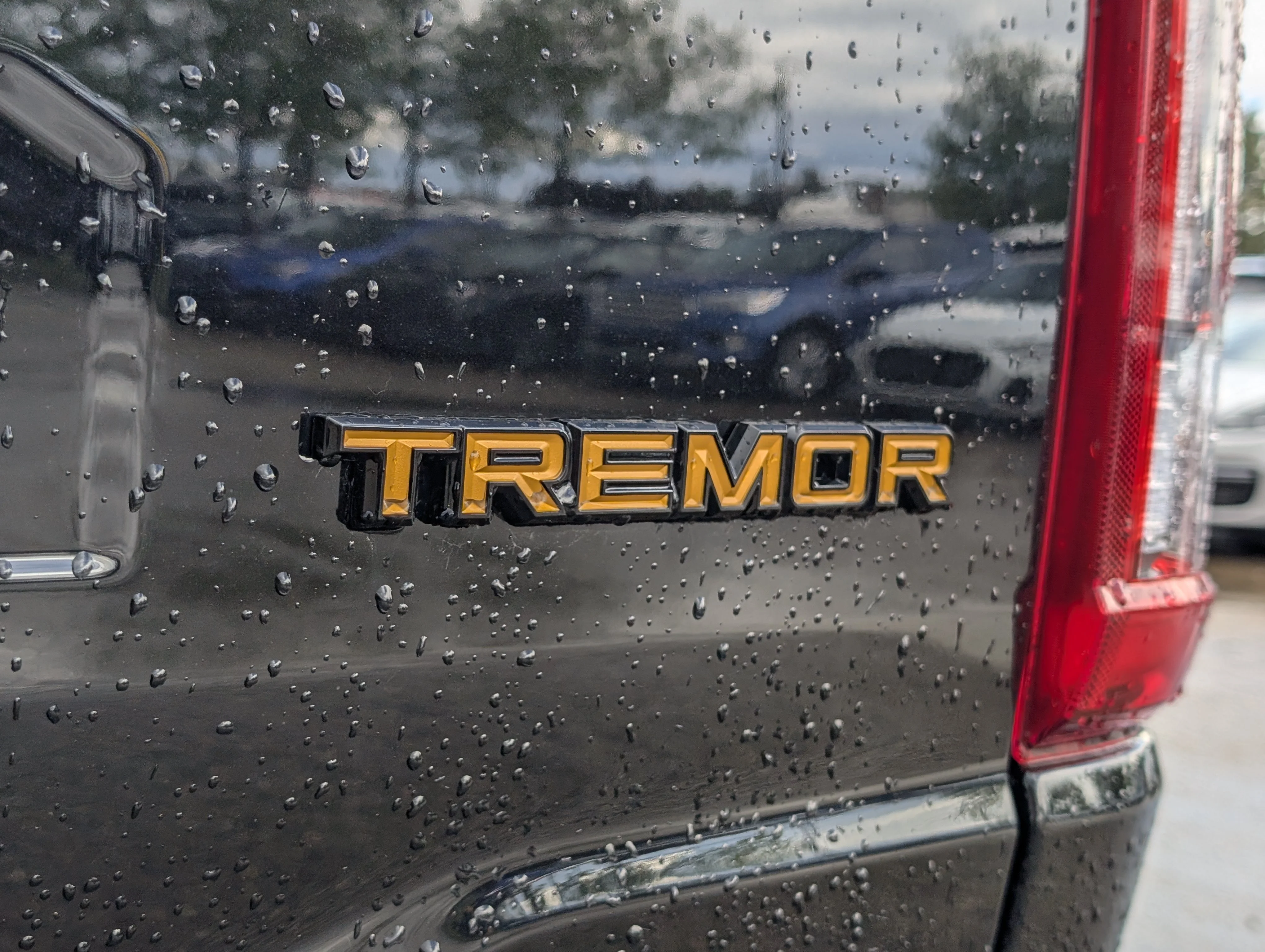Used 2023 Agate Black Metallic Ford Tremor image 14