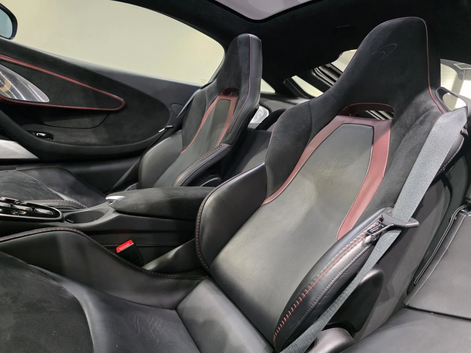 Used 2023 Namaka Blue McLaren  image 8