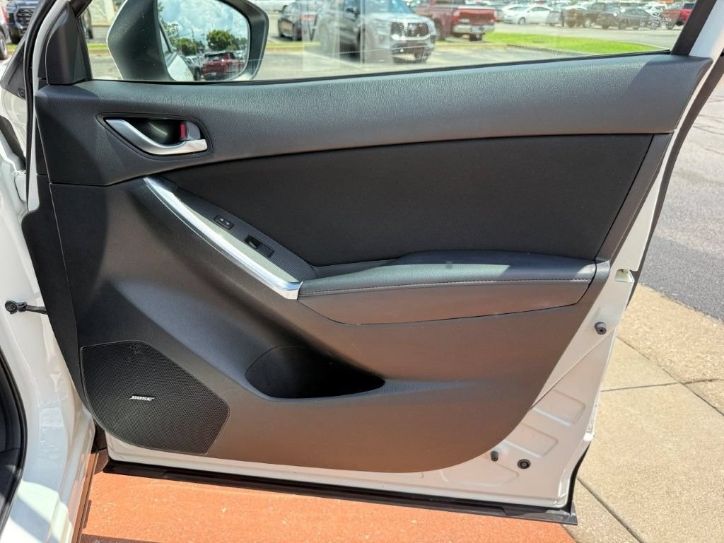 Used 2014 White Mazda Touring image 20