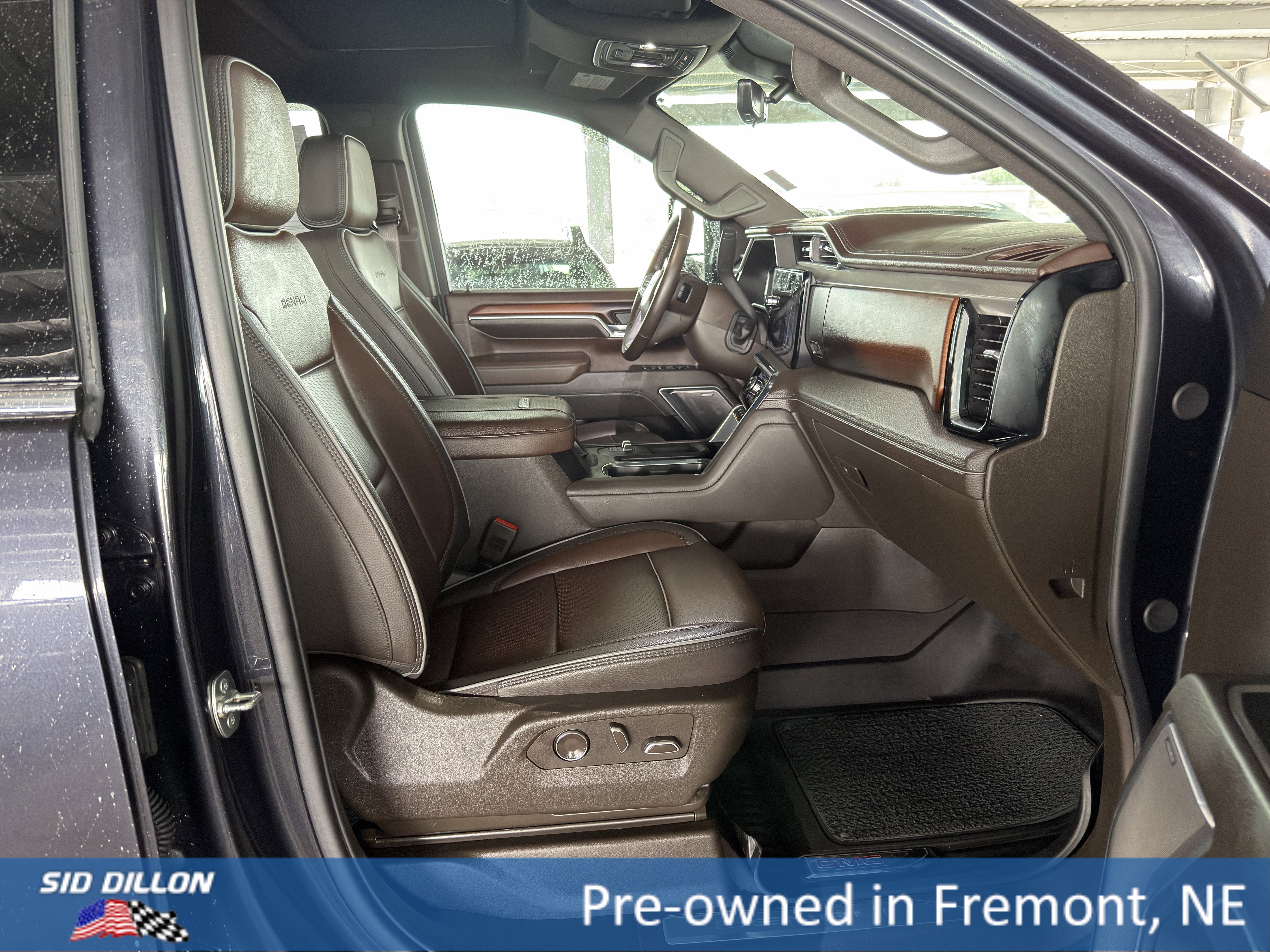 Used 2025 Titanium Rush Metallic GMC Denali image 14