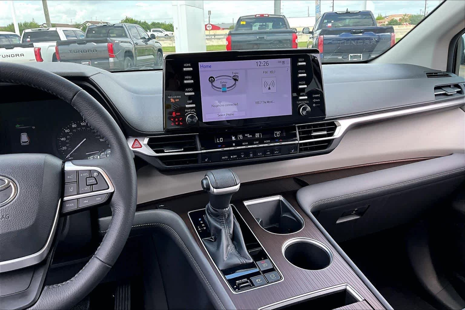 Used 2021 Blizzard Pearl Toyota XLE image 7