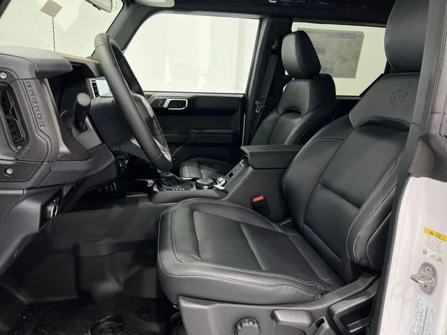 New 2025 Oxford White Ford Badlands® image 18