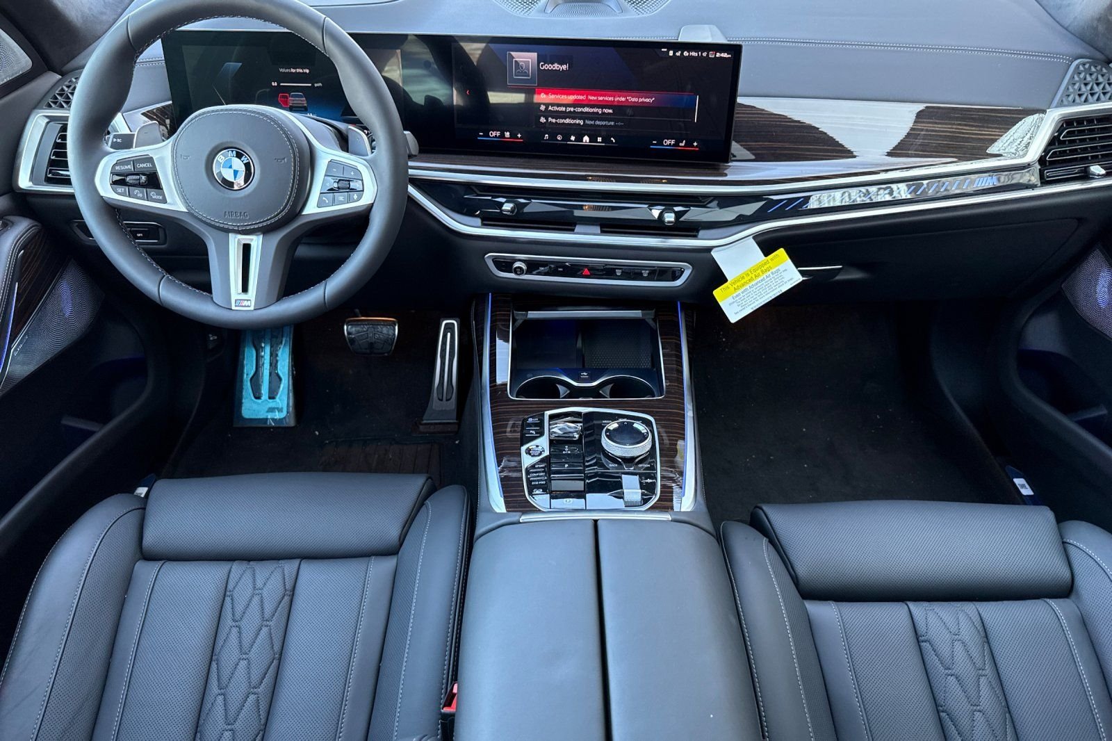 2026 BMW X7 M60i - Photo 10