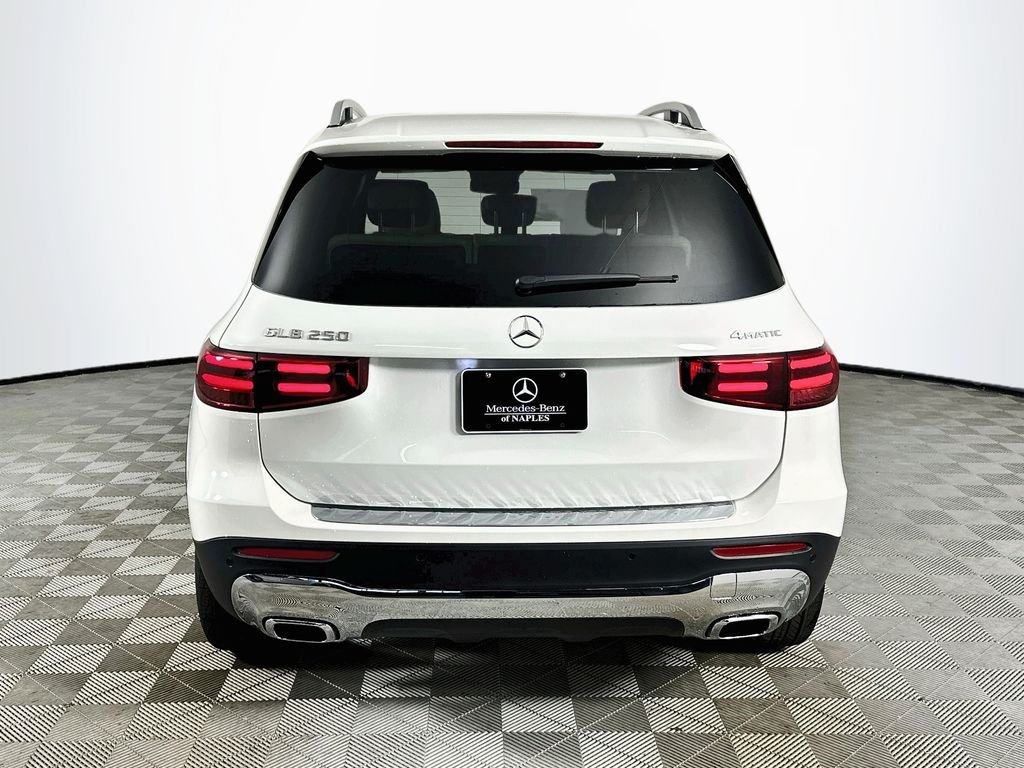 New 2026 Polar White Mercedes-Benz GLB 250 image 6
