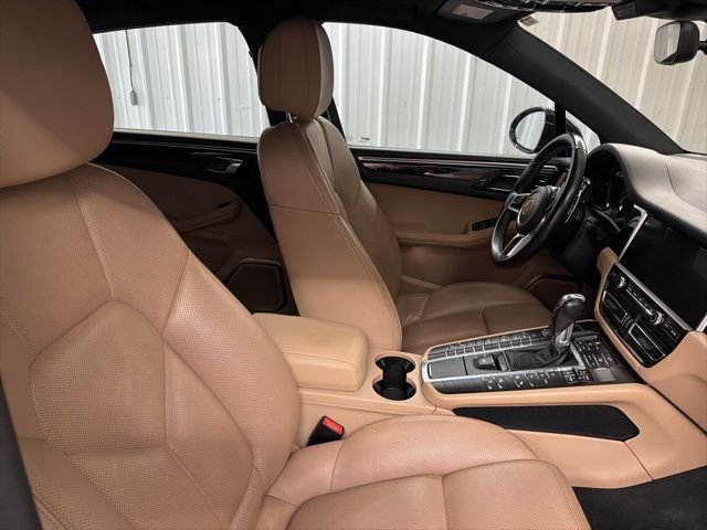 Used 2019 Jet Black Metallic Porsche Base image 23