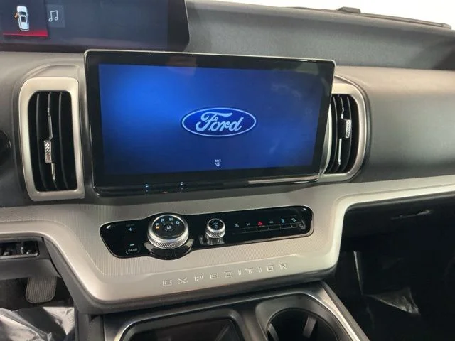 2025 Ford Expedition Active - Photo 19