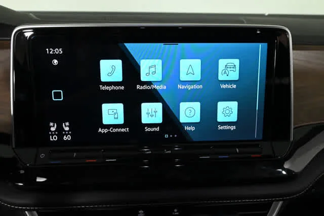 New 2026 Deep Black Pearl Volkswagen 2.0T SE w/Technology image 24