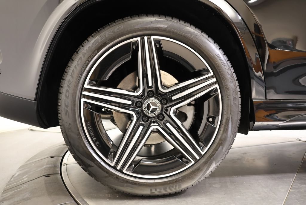 Used 2026 Black Mercedes-Benz GLE 350 image 13