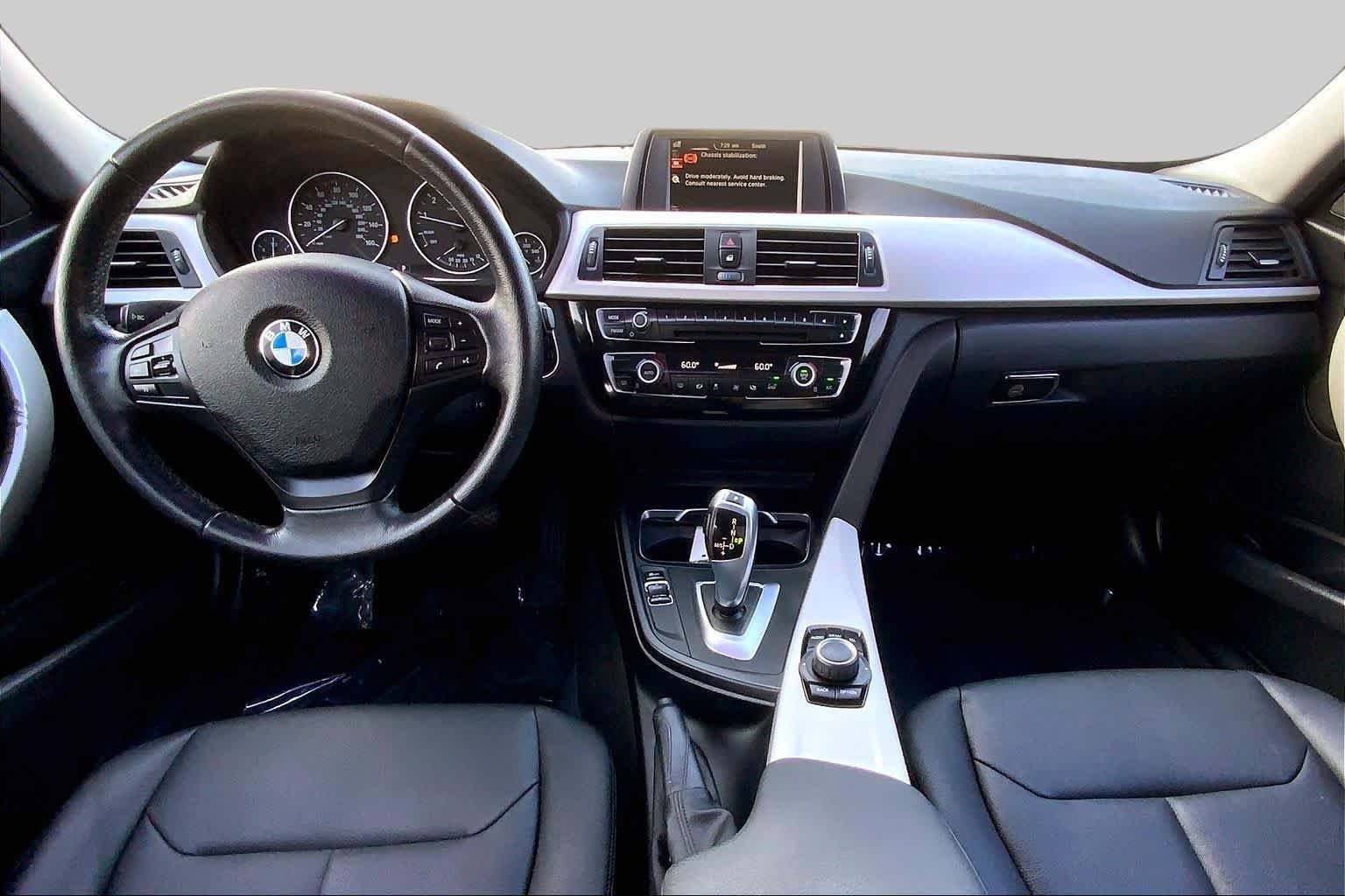 Used 2016 GREY BMW 320i image 15