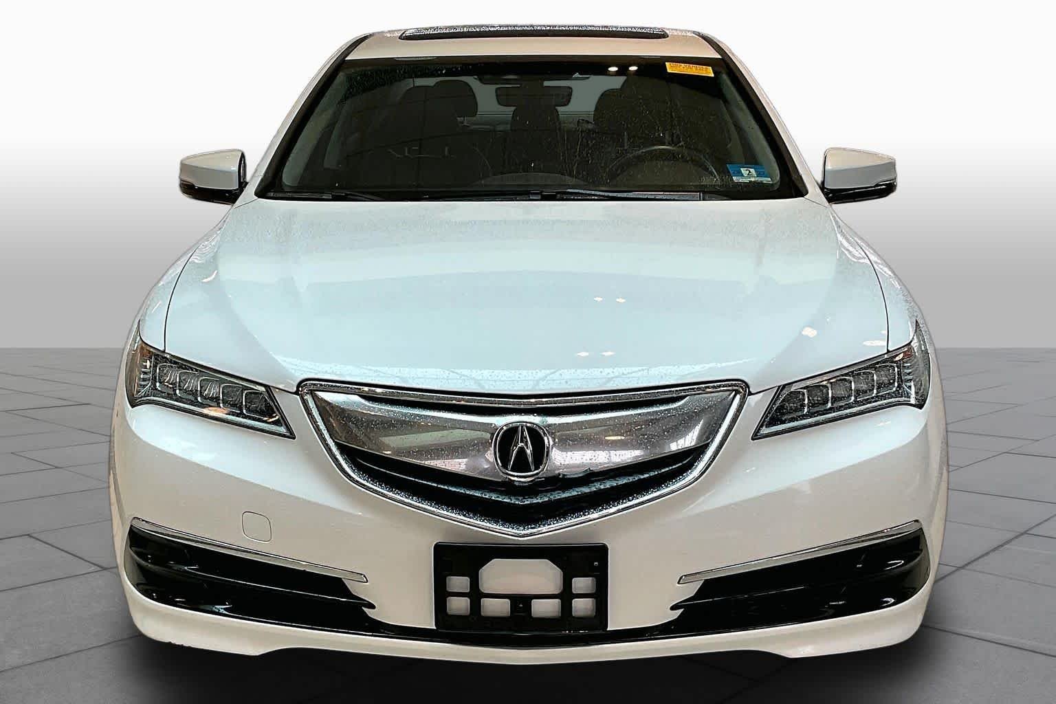 Used 2015 Bellanova White Pearl Acura V6 Tech image 4