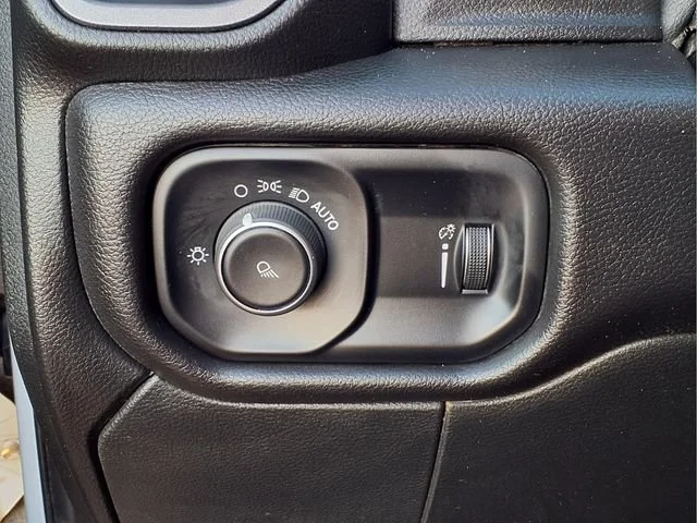 Used 2024  Ram Tradesman image 9