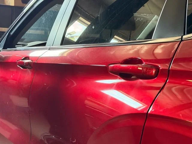 Used 2024 Red Mitsubishi SE image 22