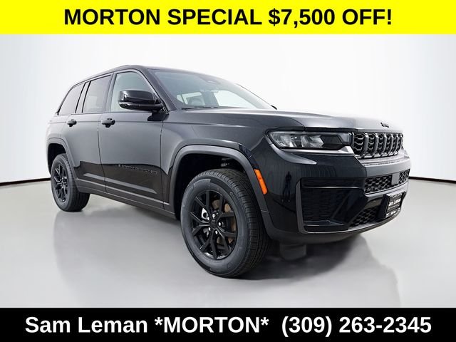 New 2026 Diamond Black Crystal Pearl-Coat Exterior Paint Jeep Altitude image 1