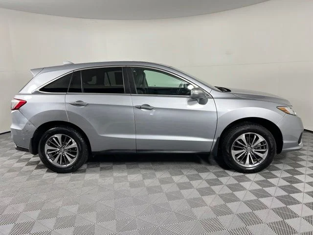 Used 2018 Lunar Silver Metallic Acura Advance Package image 8