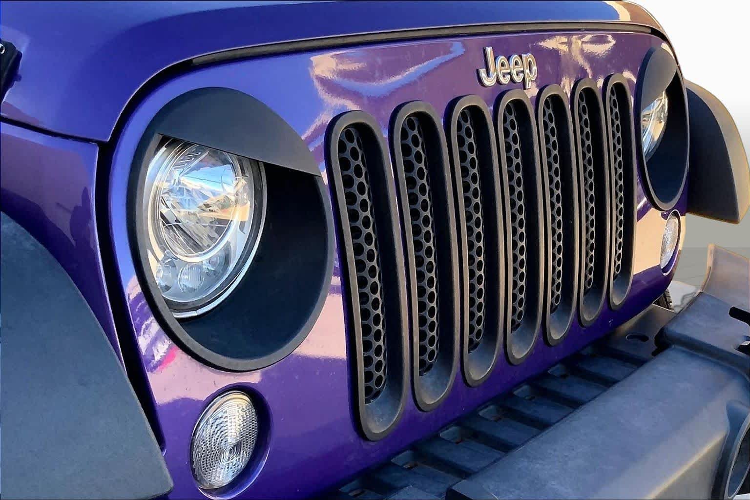 Used 2018 Xtreme Purple Pearlcoat Jeep Sport S image 31