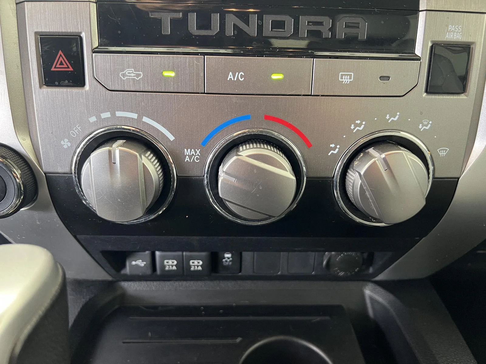 Used 2020 Magnetic Gray Metallic Toyota SR5 image 22