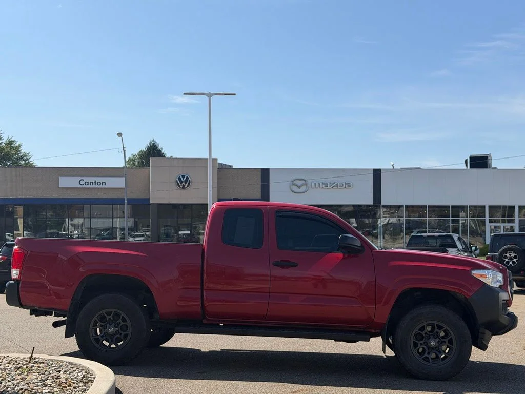 2016 Toyota Tacoma SR - Photo 6
