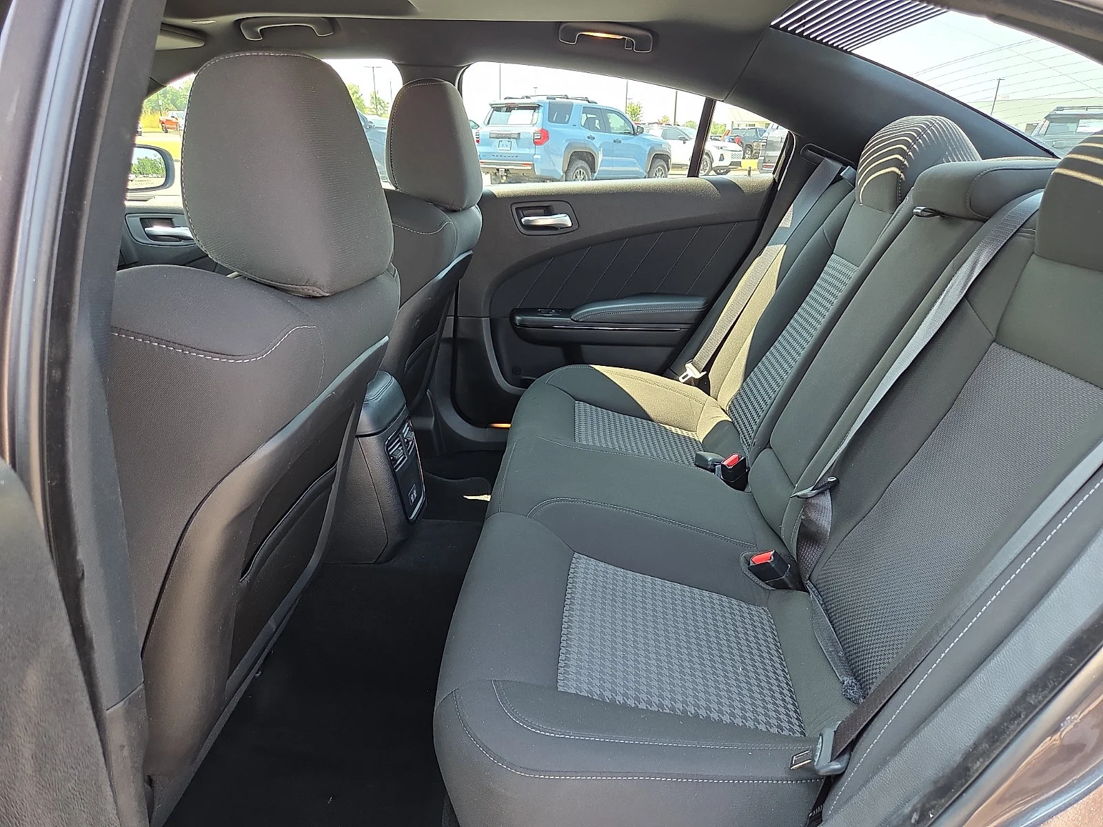 Used 2023 Granite Pearlcoat Dodge R/T image 10