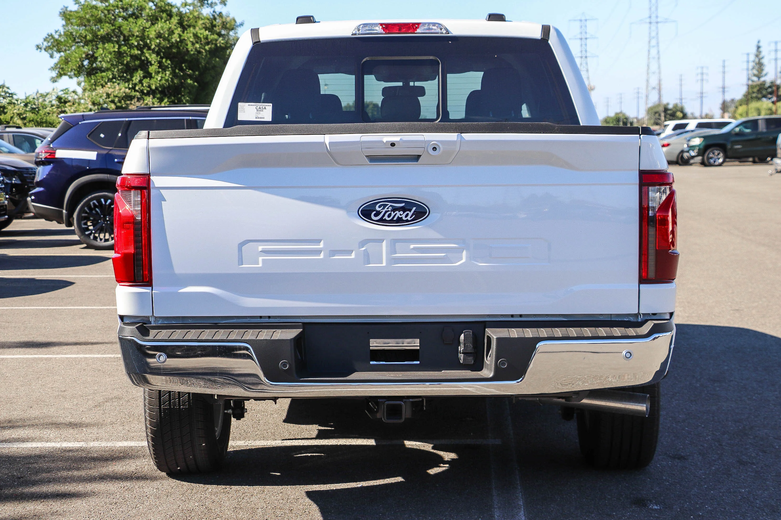 New 2026 Oxford White Ford XLT image 7