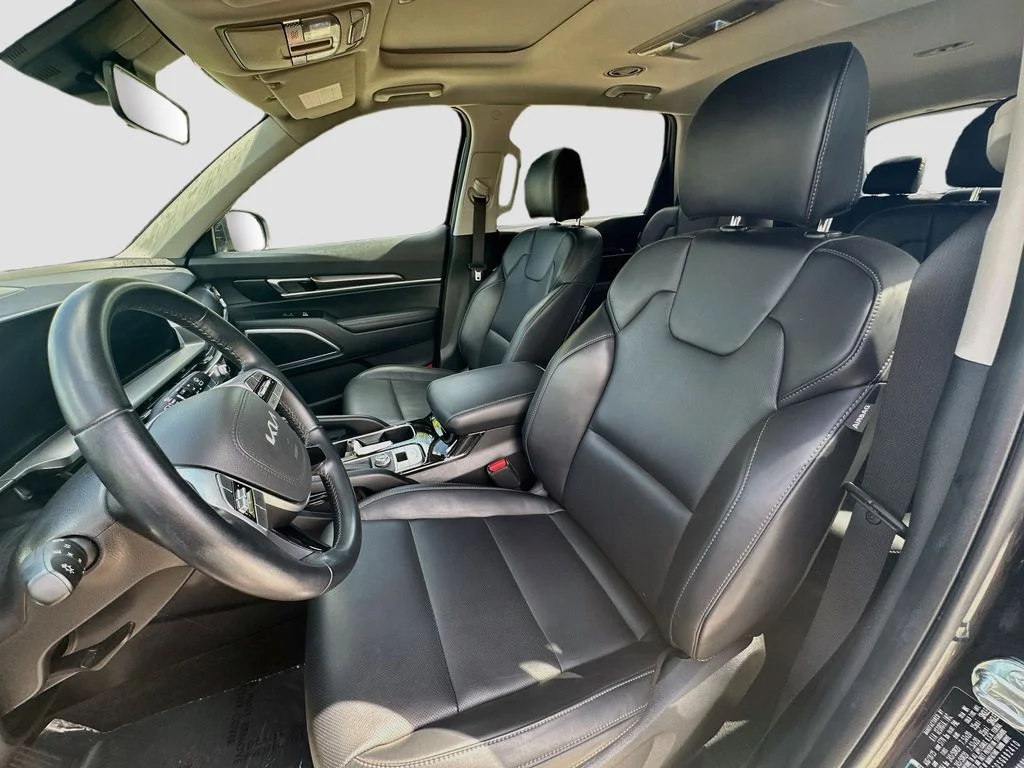 Used 2025 Gray Kia S image 21