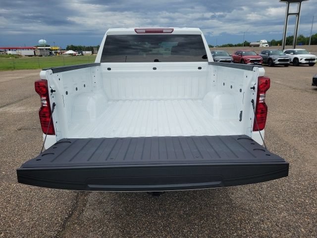 New 2026 Summit White Chevrolet LT image 27