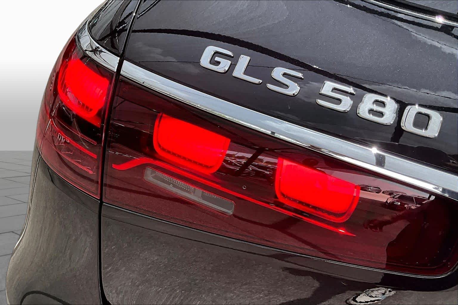 New 2026 Obsidian Black Metallic Mercedes-Benz GLS 580 image 6