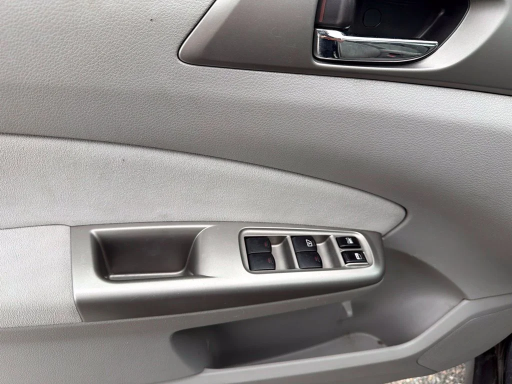 Used 2010 Gray Subaru 2.5X image 16