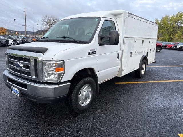 2017 Ford E-Series Cutaway