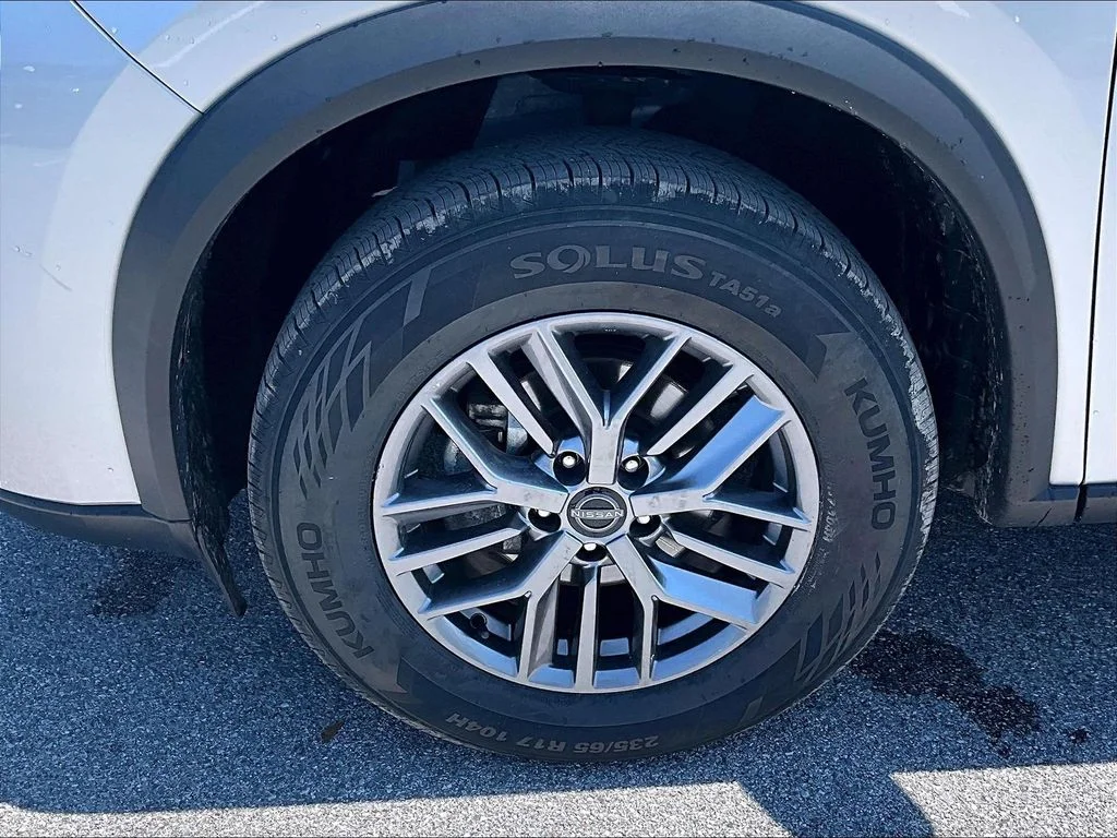 Certified Used 2024 Silver Nissan S image 7