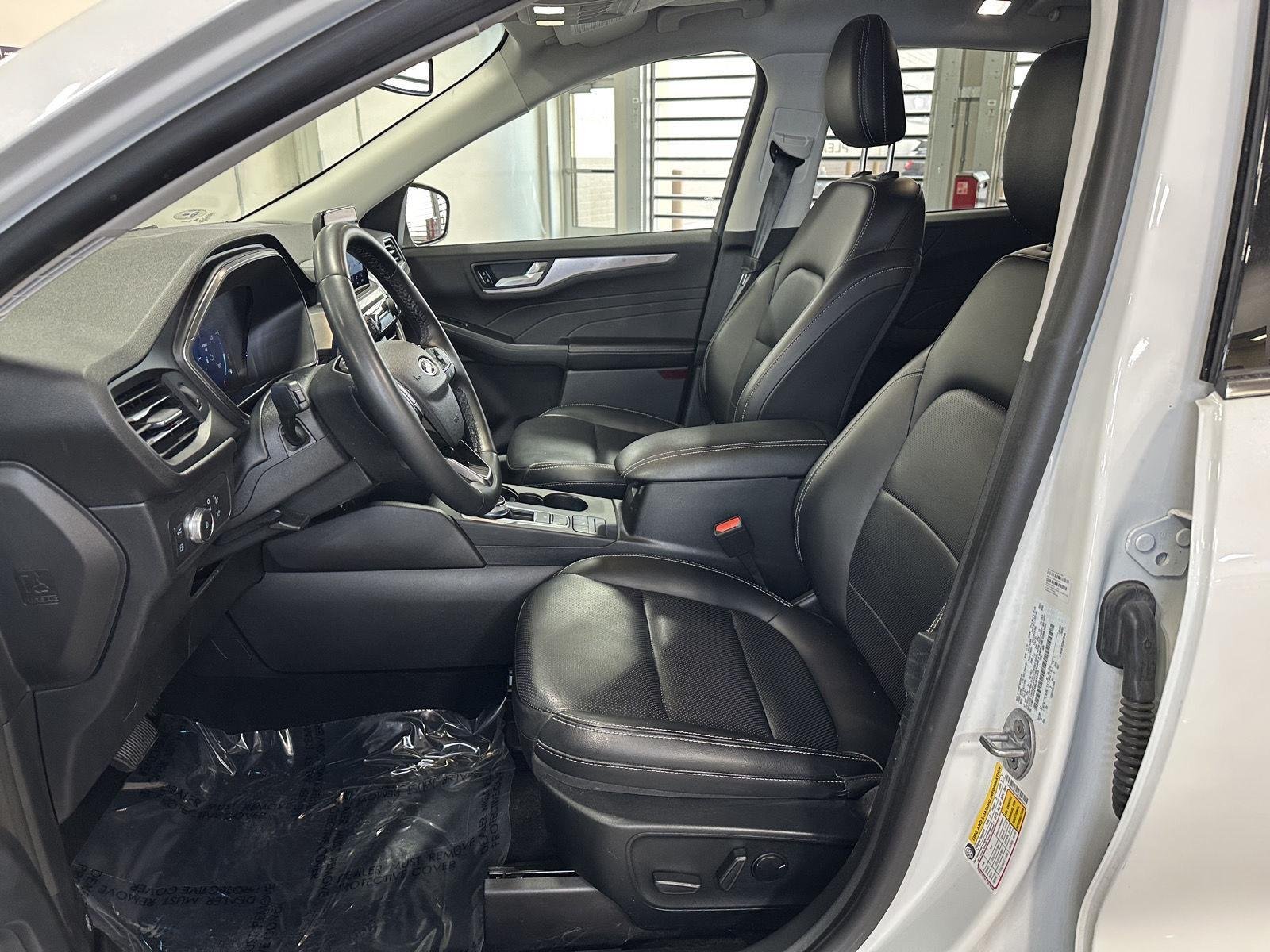 Used 2021 Star White Metallic Tri-Coat Ford Titanium Hybrid image 23