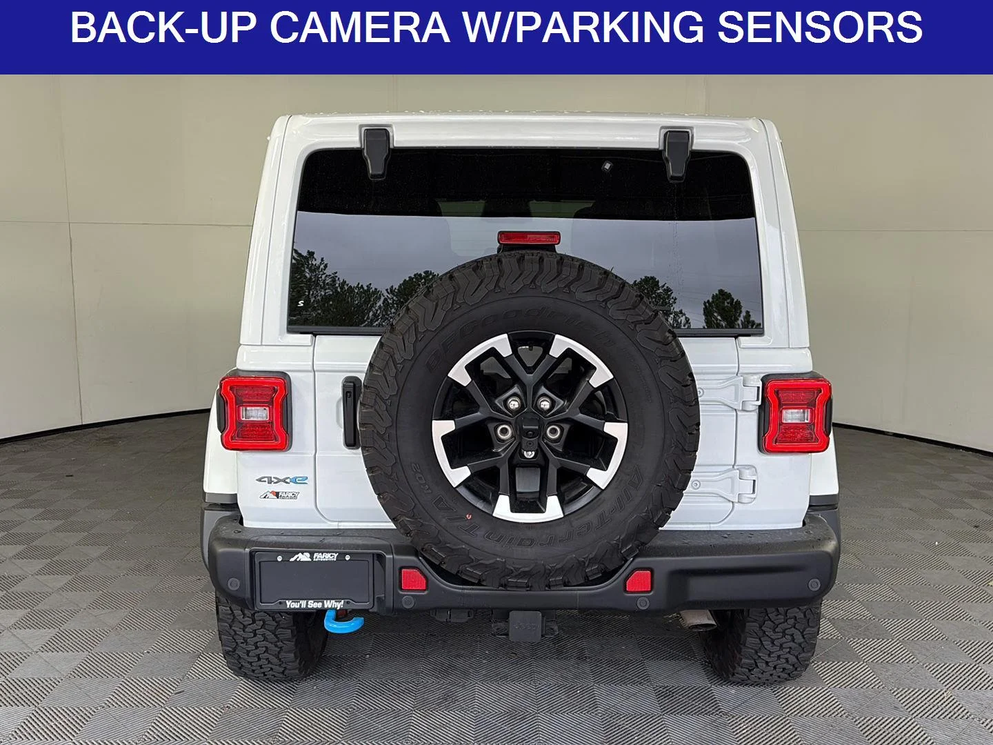 Used 2025 Bright White Clearcoat Jeep Rubicon X image 6