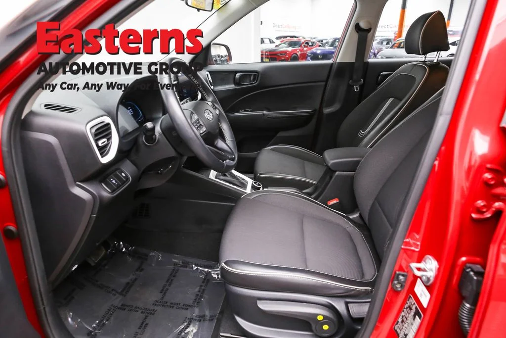 Used 2023 Red Hyundai Limited image 14