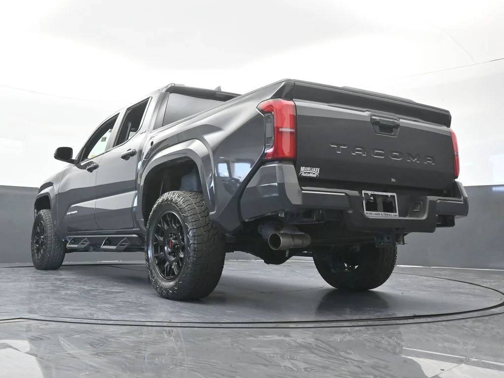 Used 2025 Underground Toyota SR5 image 64