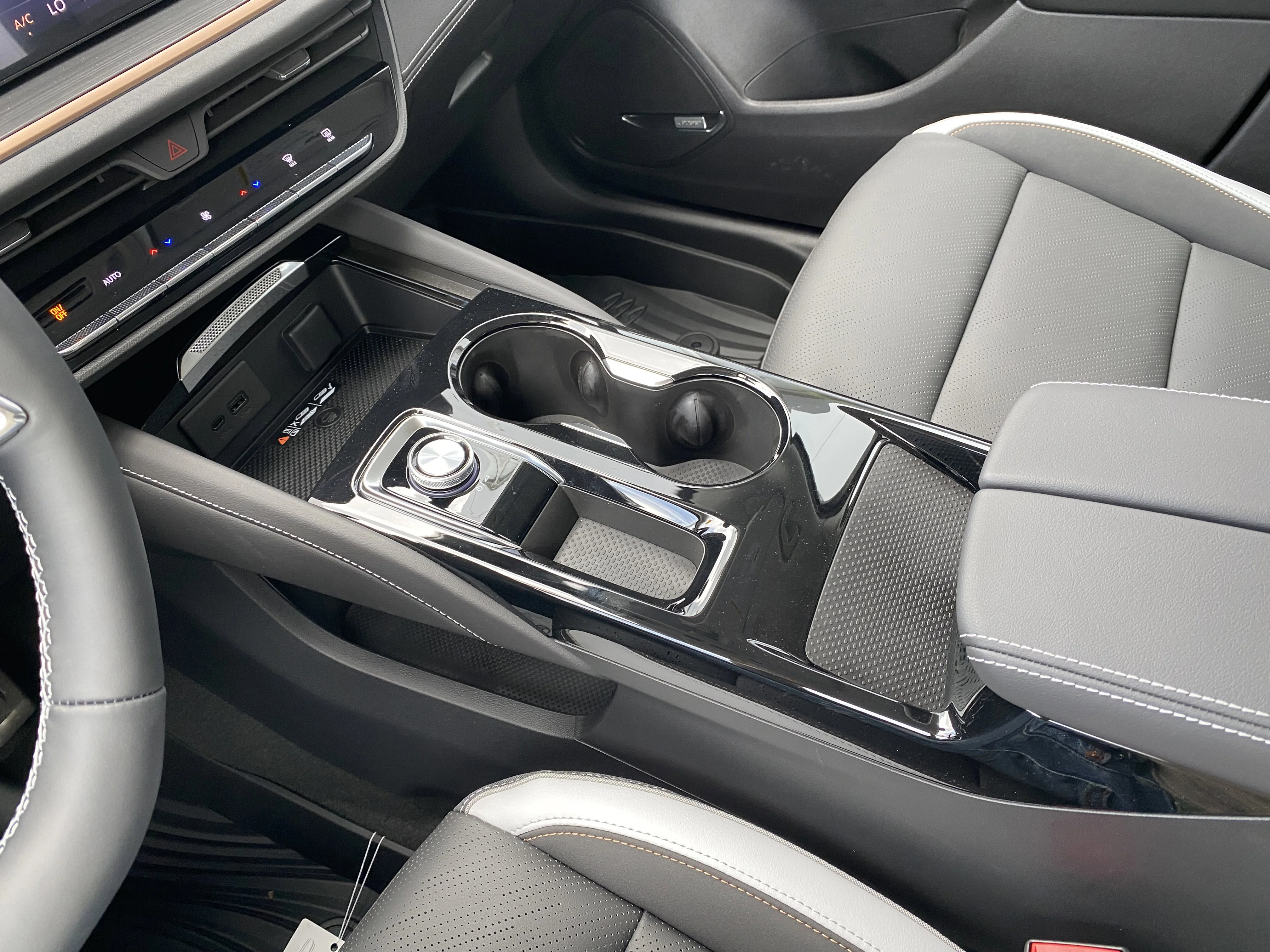 New 2026 QUARTZ BLUE METALLIC Buick Sport Touring image 24