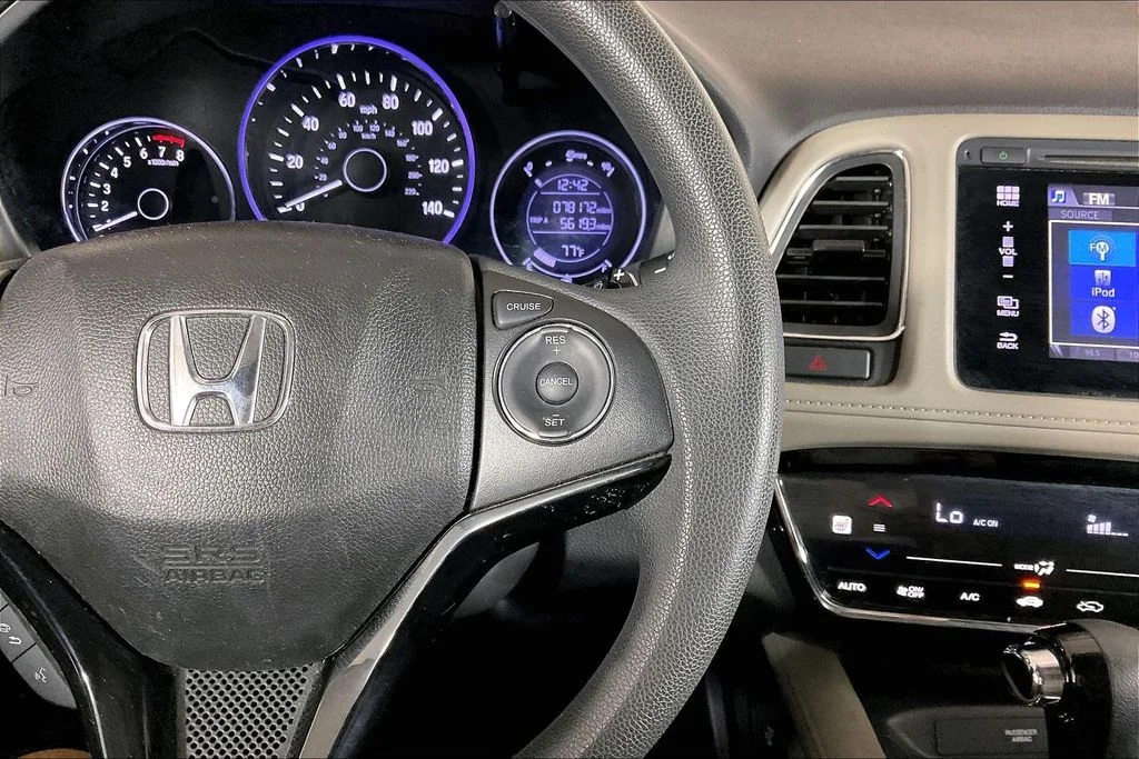 Used 2018  Honda EX image 19