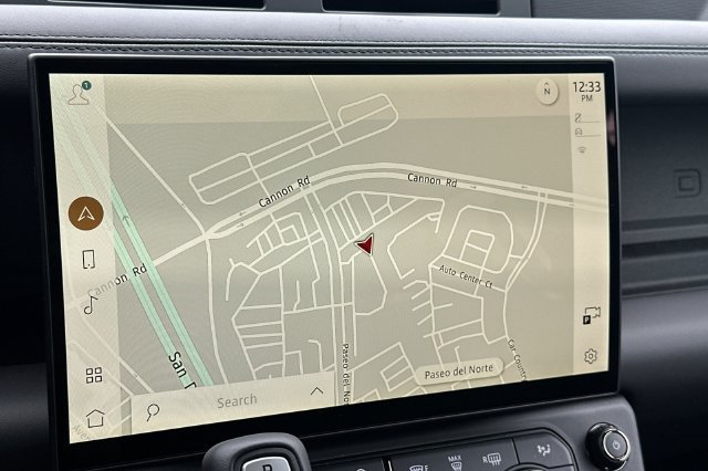New 2026 Narvik Black Land Rover  image 18