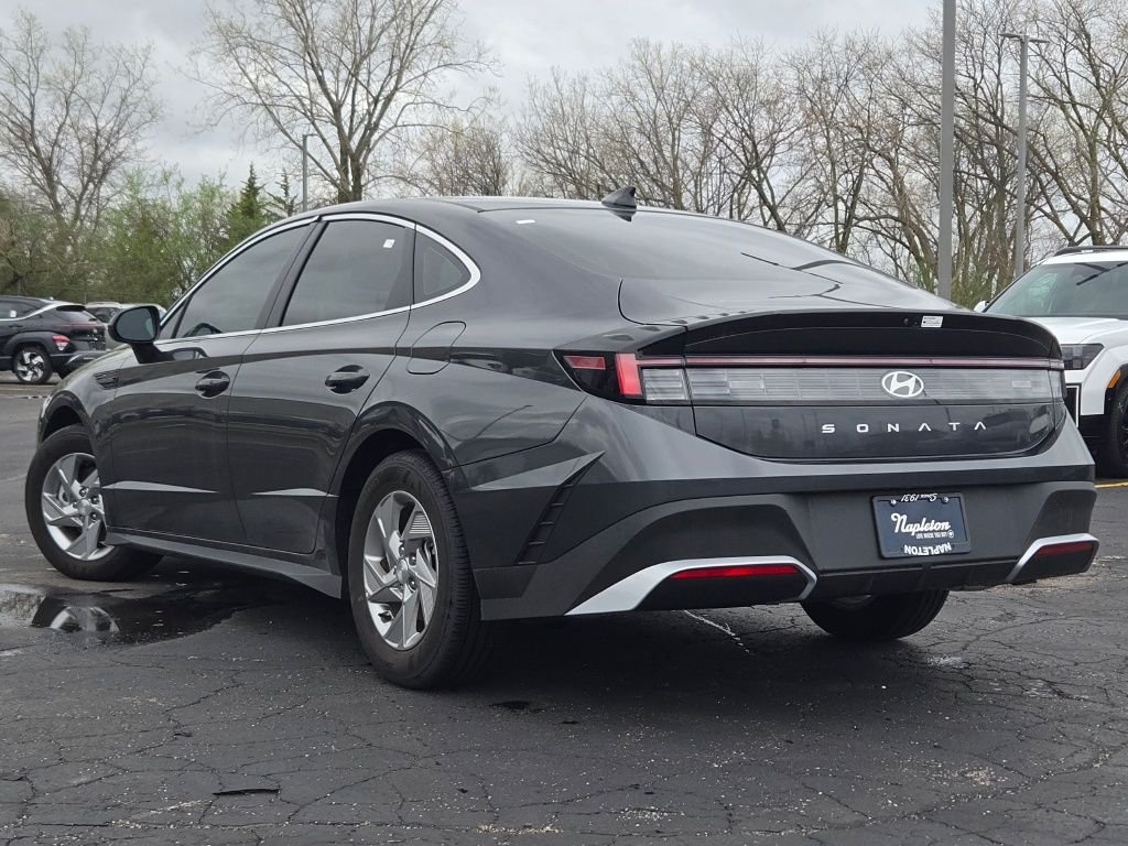 Used 2025 Gray Hyundai SE image 14