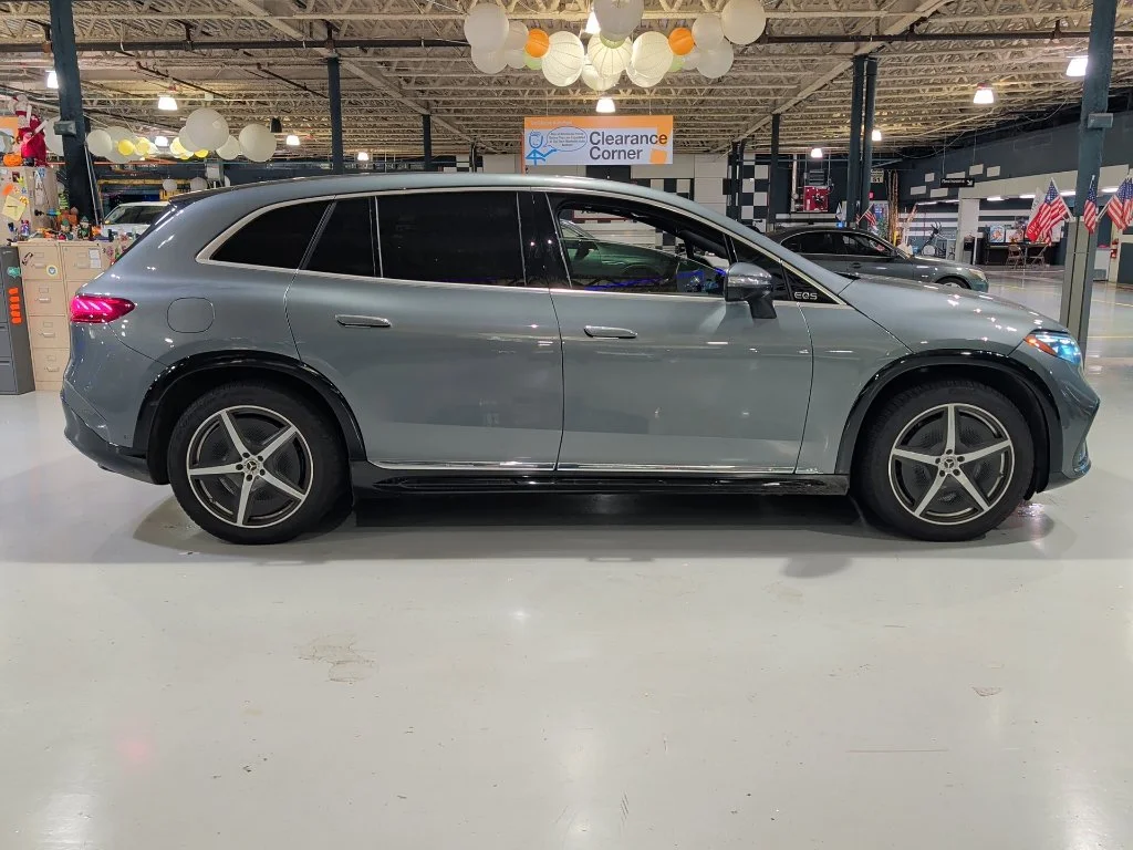 Used 2023 Gray Mercedes-Benz 580 image 10