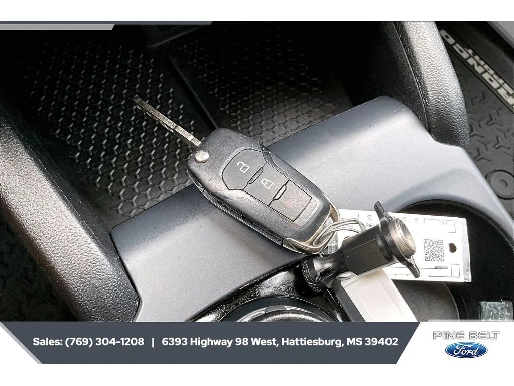 Used 2022 Carbonized Gray Metallic Ford Base image 9