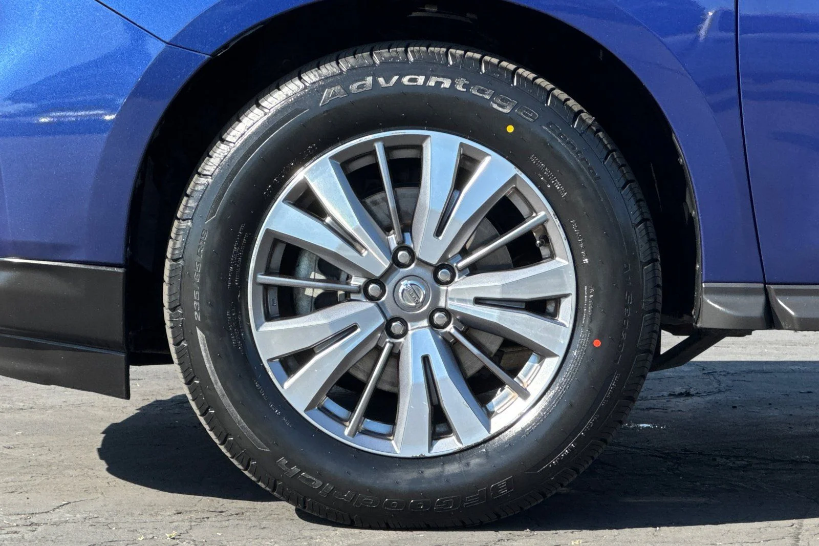 Certified Used 2020 Caspian Blue Metallic Nissan SL image 37