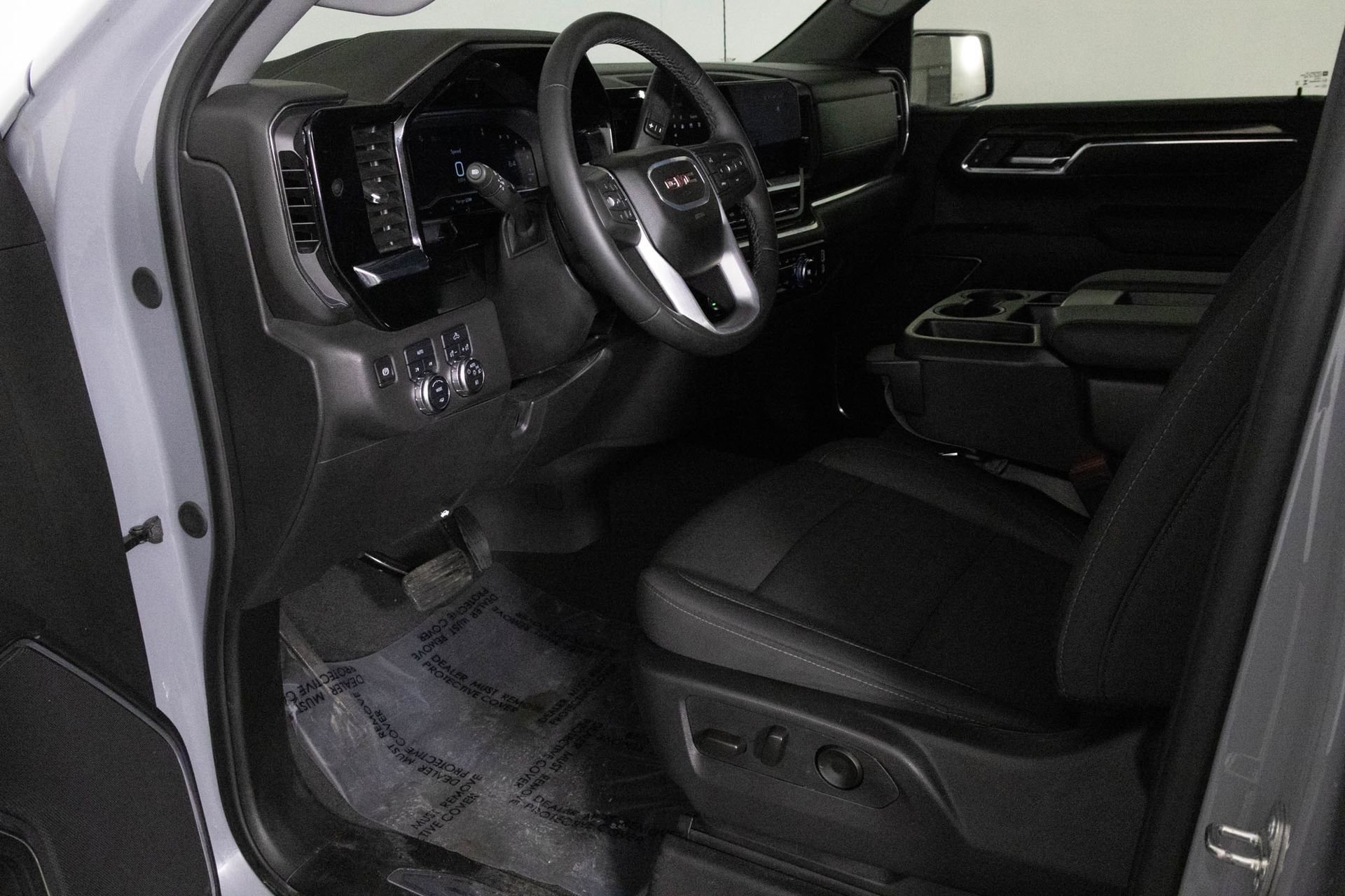 2024 GMC SIERRA - Image 16