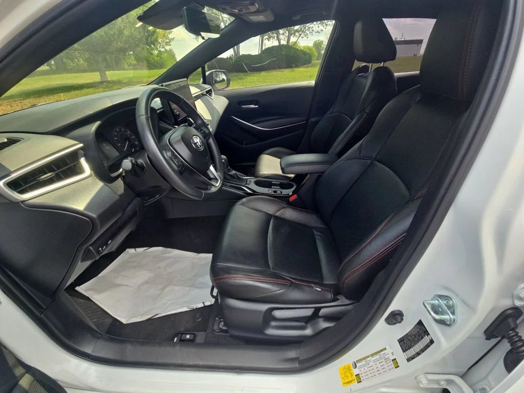 Used 2024 Ice Toyota SE image 24