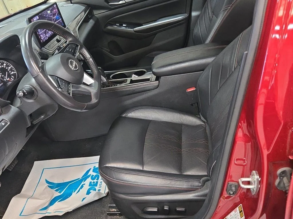 Used 2024 Red Nissan 2.5 SR image 7