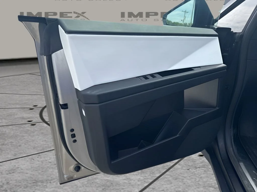Used 2024  Tesla Cyberbeast image 27
