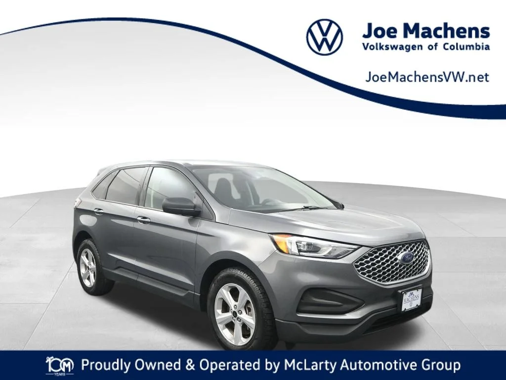 Used 2023 Gray Ford SE image 1