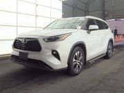 2023 Toyota Highlander XLE FWD's photo