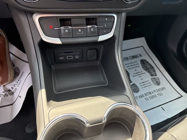Used 2024 Silver GMC SLT image 27