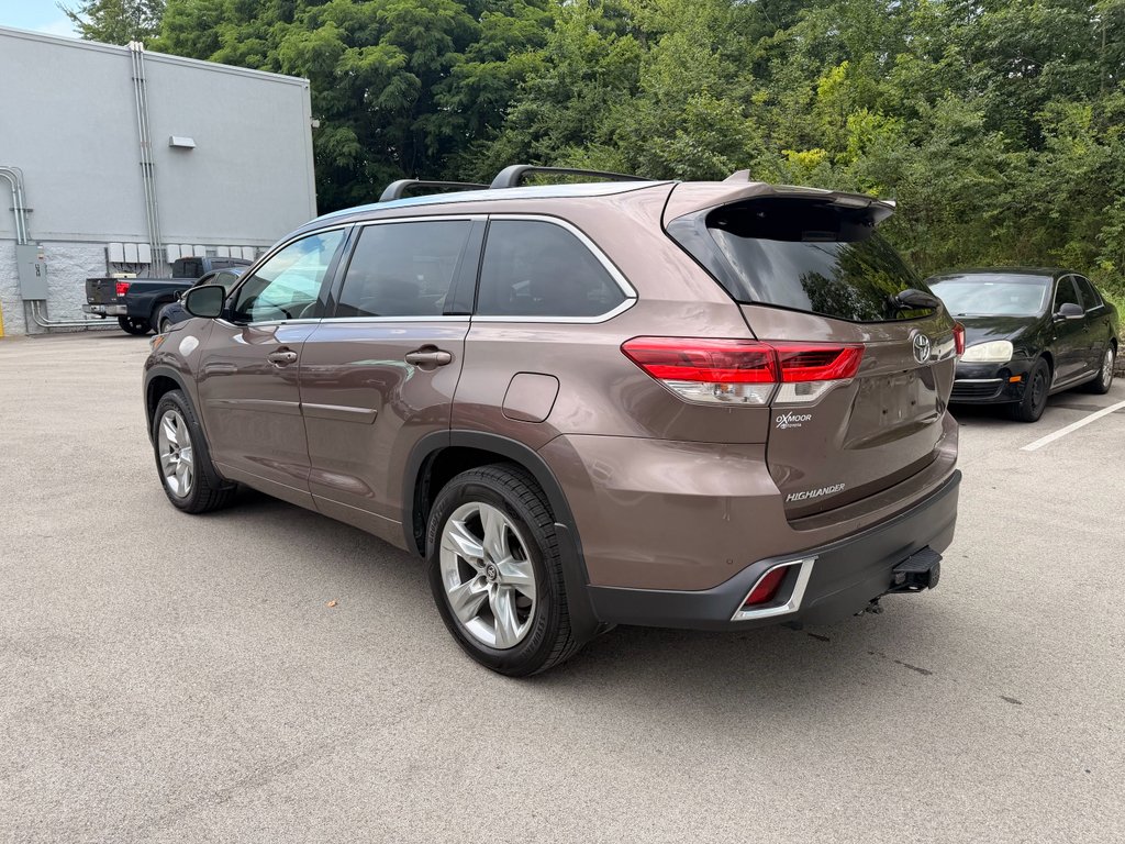 Used 2019 Toasted Walnut Pearl Toyota Limited image 5