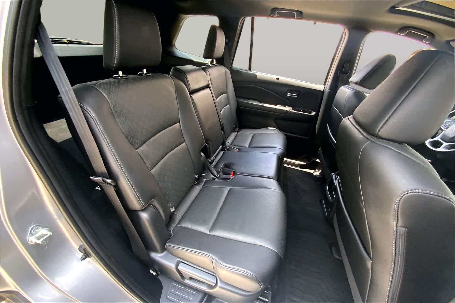 Used 2021 Lunar Silver Metallic Honda EX-L image 20